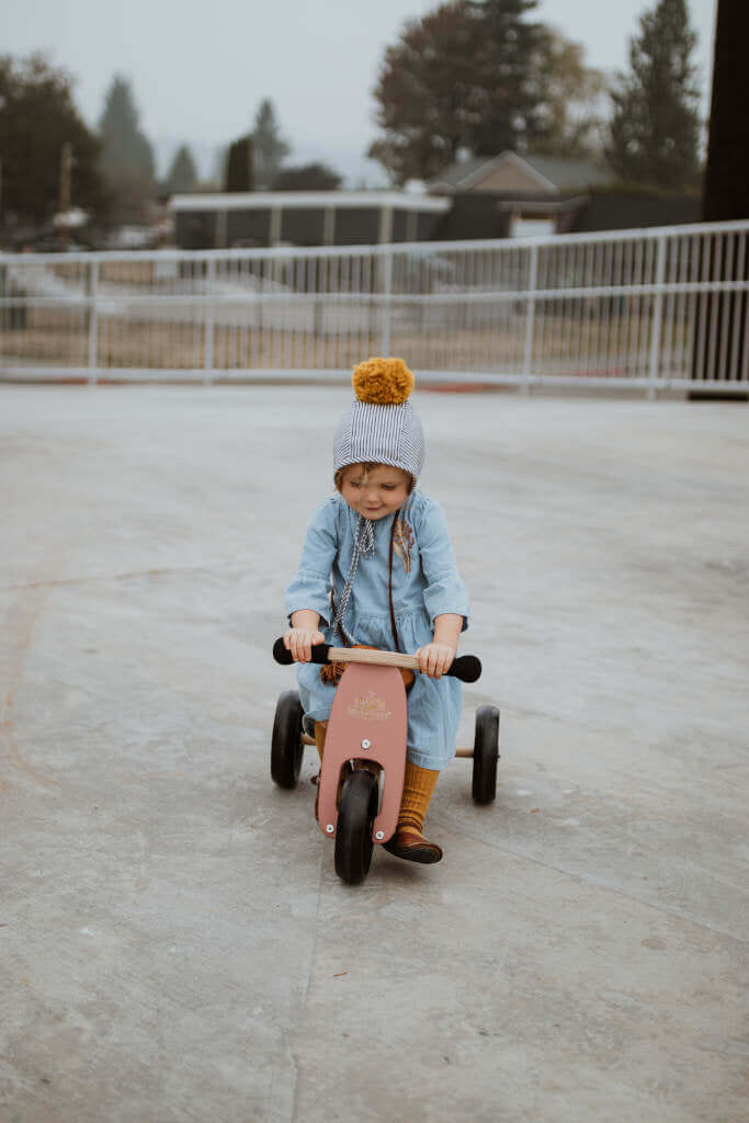 Veelzijdige Tiny Tot Coral Houten Loopfiets